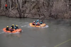 Tunceli’de Nefes Kesen Rafting Mücadelesi