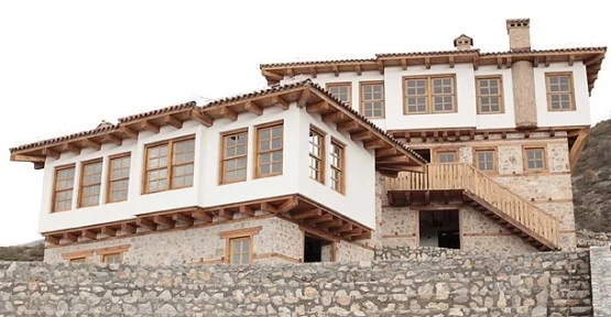 Aile Dayanışmasının Gücü: Baba Evine Dönüşün Anlamı